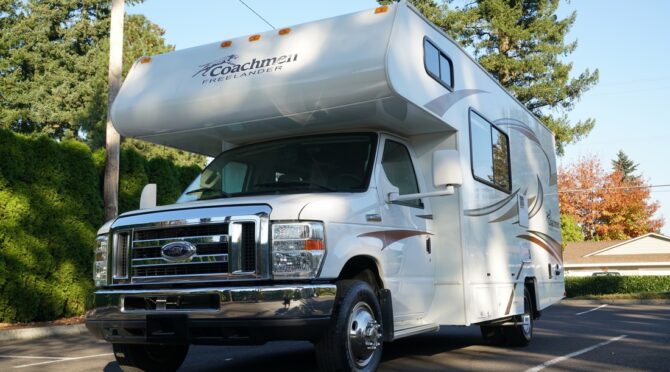 2013 Coachmen Freelander 21QB