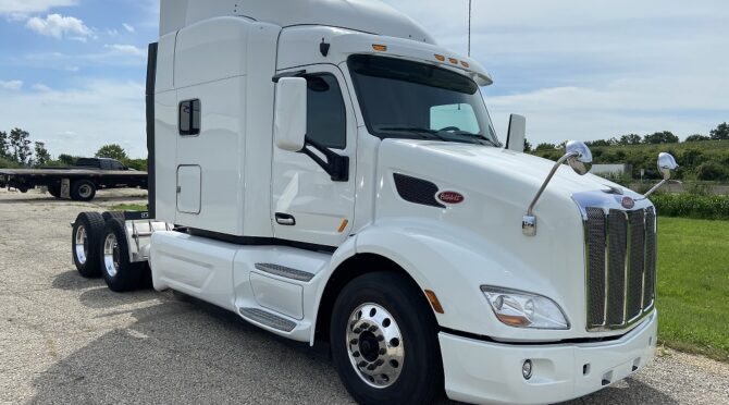 2017 Peterbilt 579
