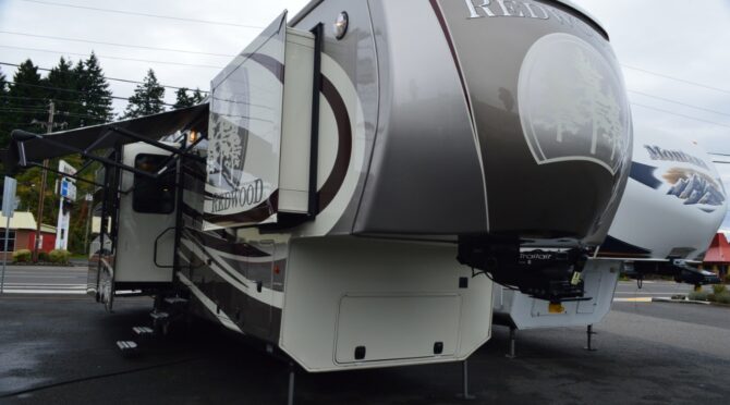 2016 Crossroads Redwood 38RD